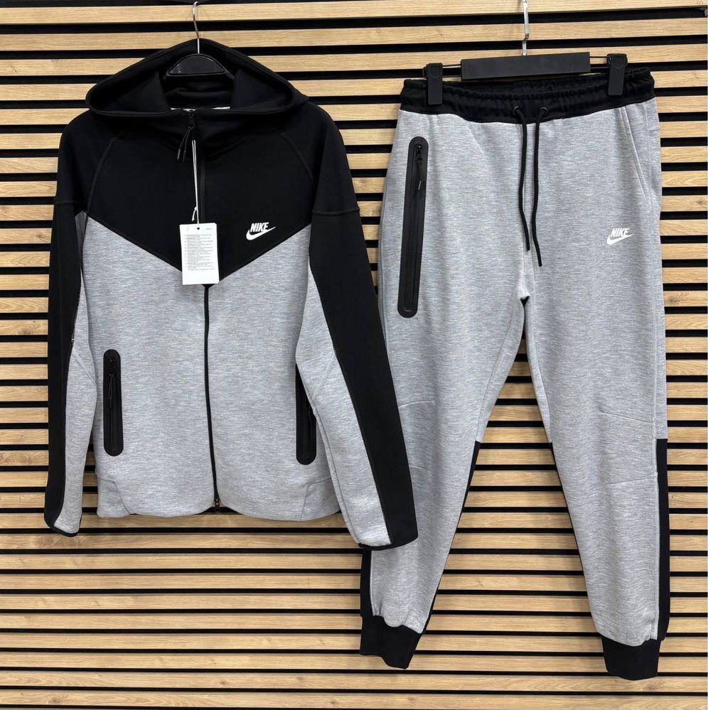 Спортни Екипи Syna World / Denim Tears / Trapstar Nike Tech Fleece