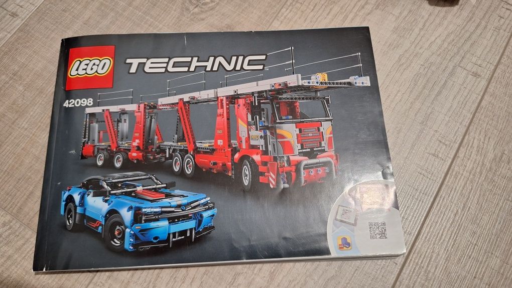 Vând Lego Technic 42098 - Transportor auto 2 în 1