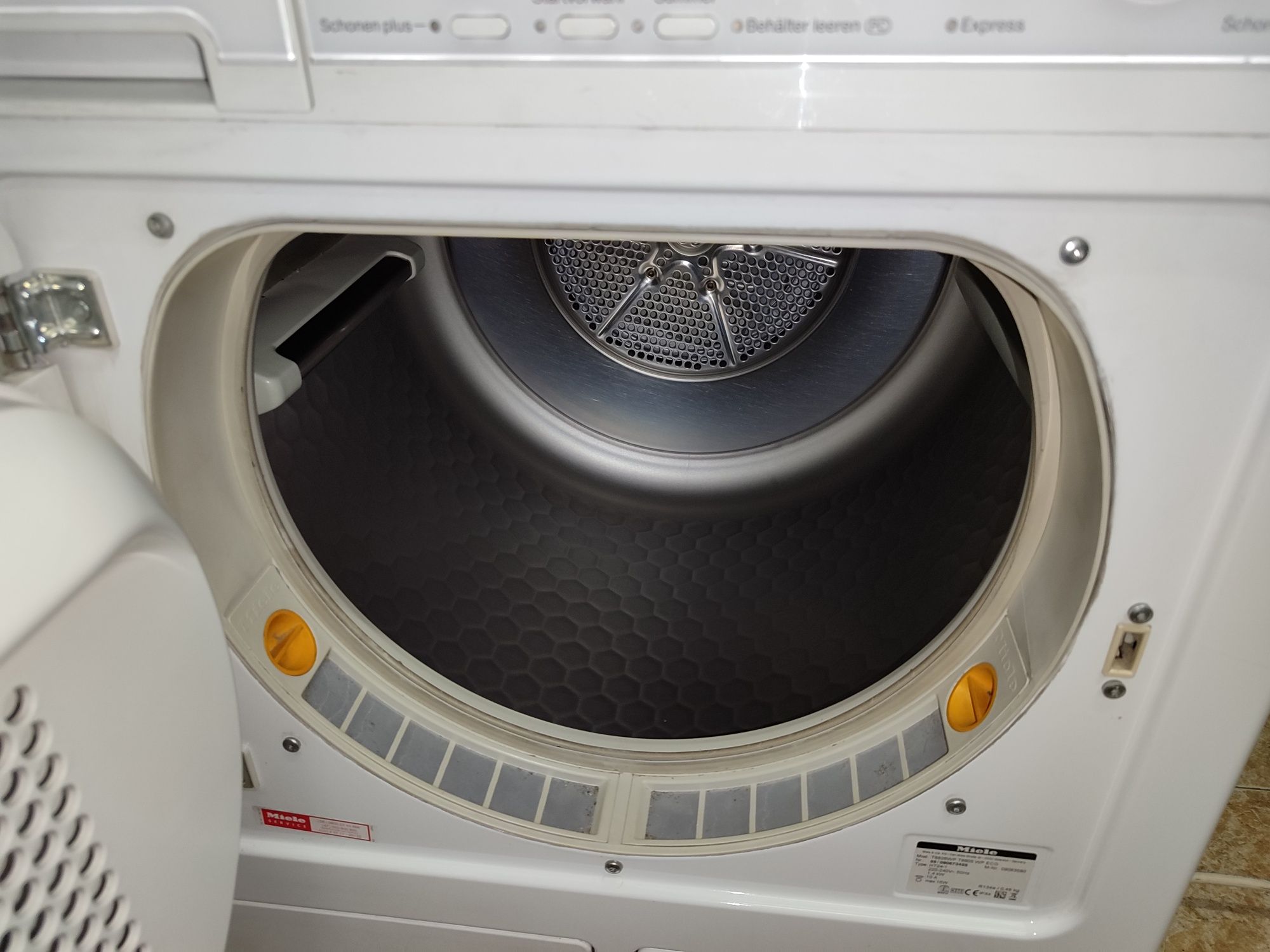 Сушилня Miele T8826WP - 8кг. Термопомпа А+