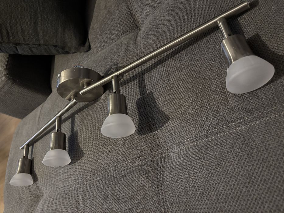 Lustra reglabila cu 4 becuri