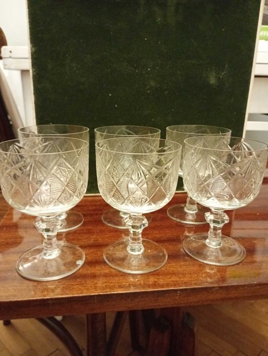 СОЦ кристални чаши стар  български кристал Подробности в описанието