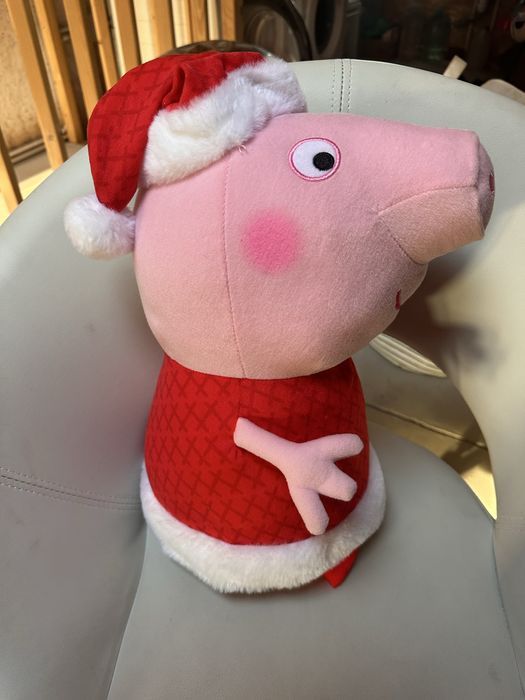 Peppa Pig mare (40 cm), editie de Craciun