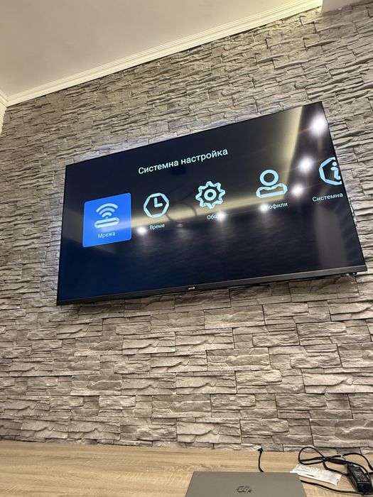 Smart телевизор Arieli 65 инча