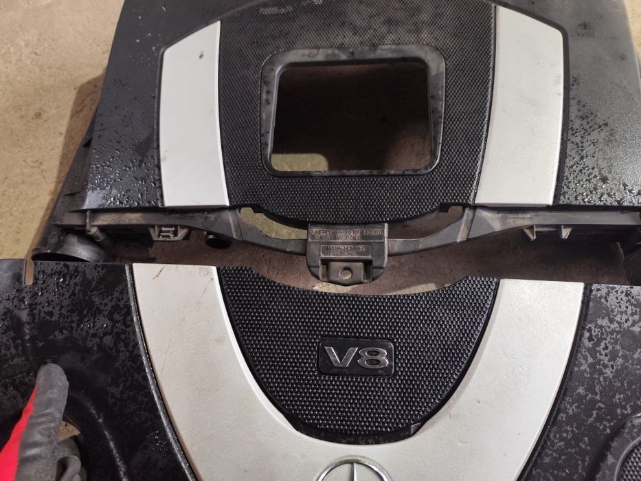 Капак двигател Mercedes S500 W221 388кс