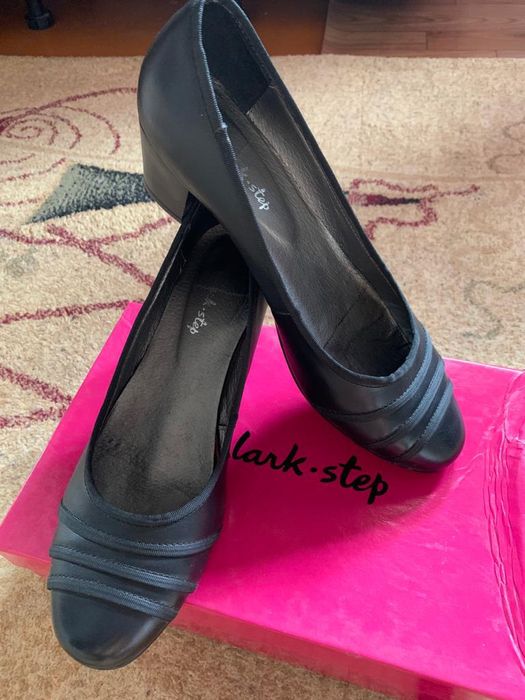 Туфли женские продам