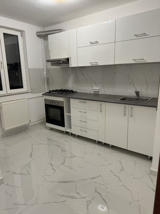 Proprietar, inchiriez apartament cu 2 camere , Antiaeriana