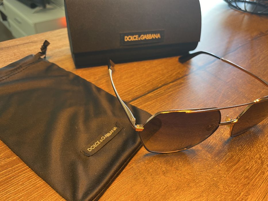 Продавам страхотни слъчеви очила D&G