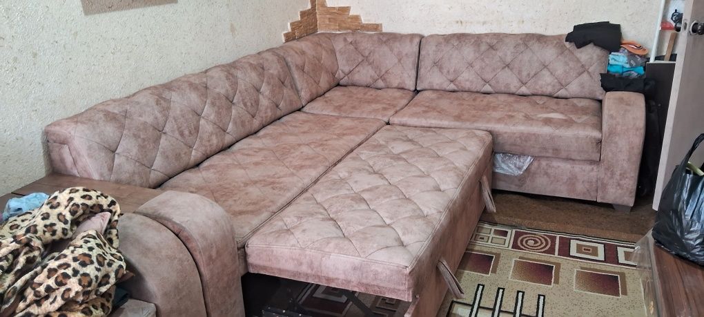 Угол продаеться.