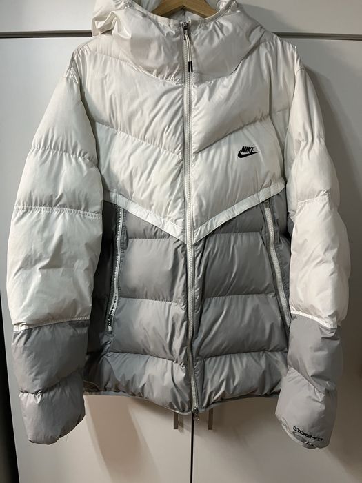 Мъжко зимно яке Nike