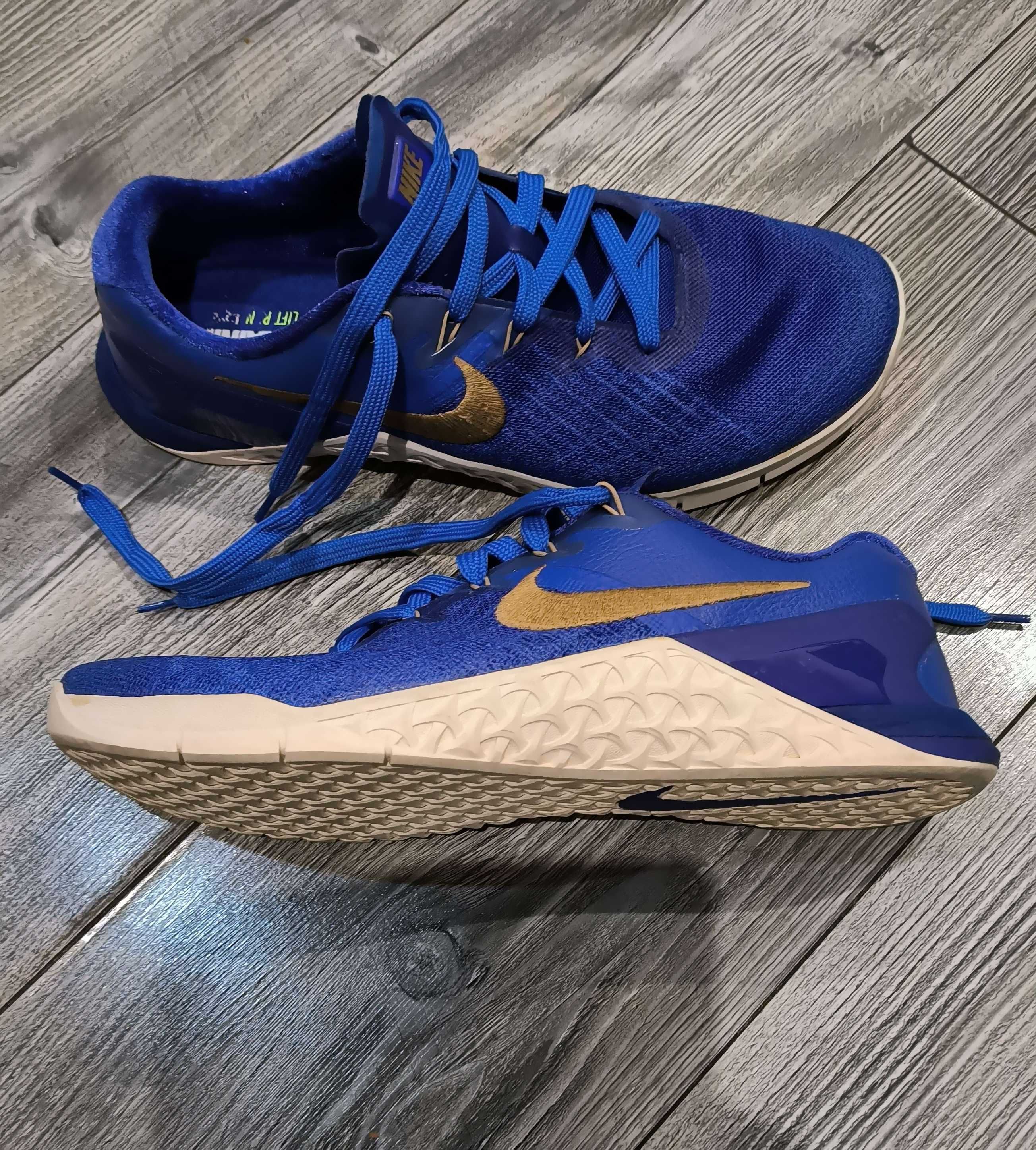 Продавам Nike Metcon 3 Royal Reign номер 47