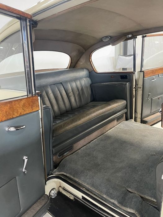 Masina de epoca Austin