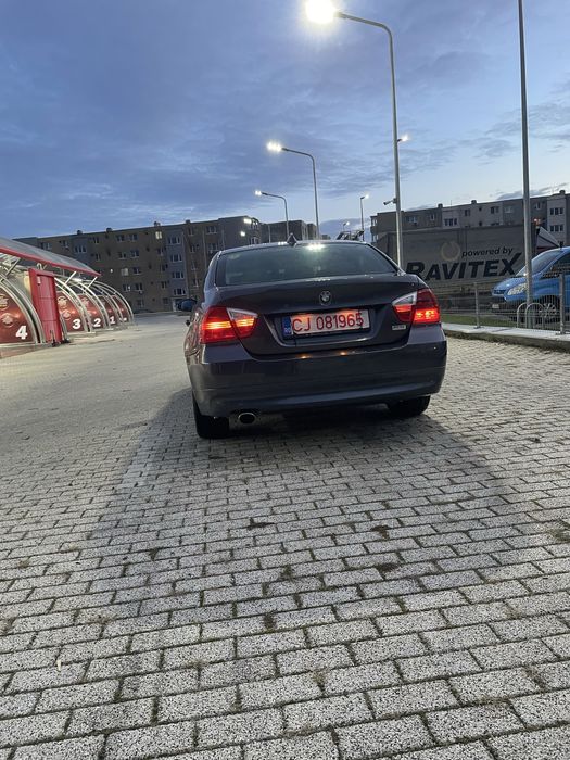 Vand BMW E 90 2.0 benzina