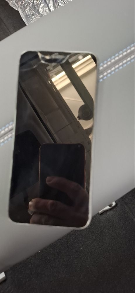 Samsung A6 sotiladi