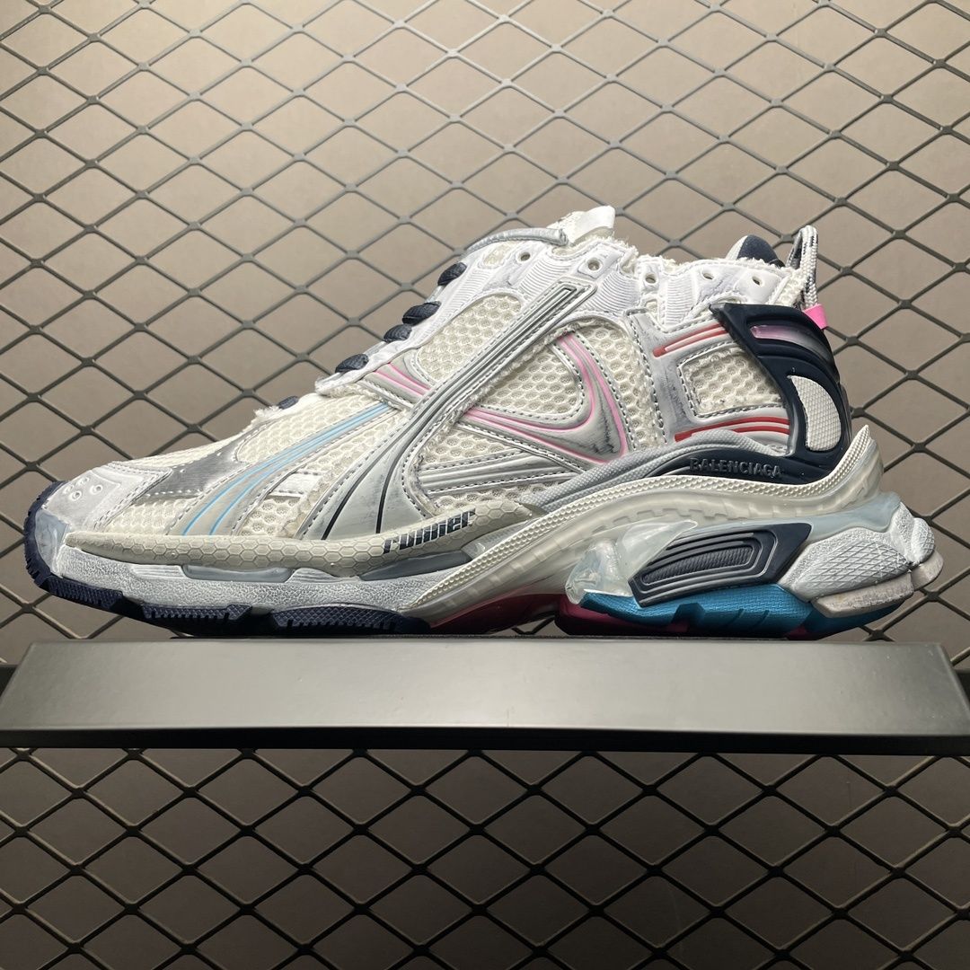 Balenciaga runner