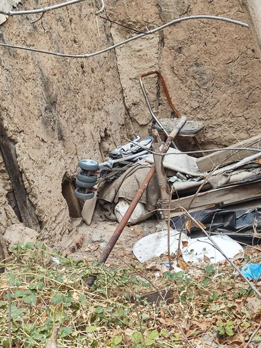 Gaz truba bor sotiladi 8 metr