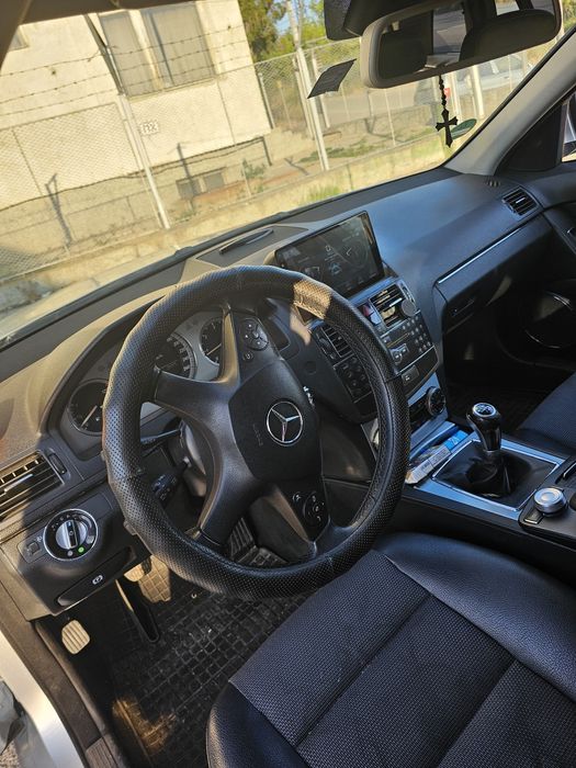 Mercedes-benz C200