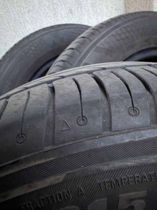 Летни гуми 195/60R15 88H-KU61 KUMHO ECOWING ES31 DOT4523 купени 2024 г
