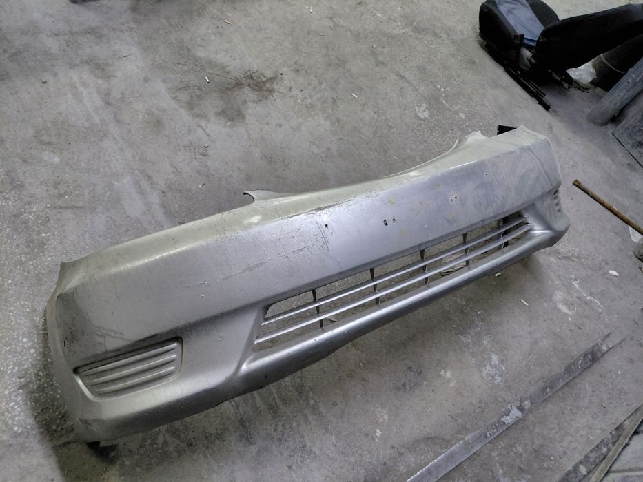 Продам бампер камри 35