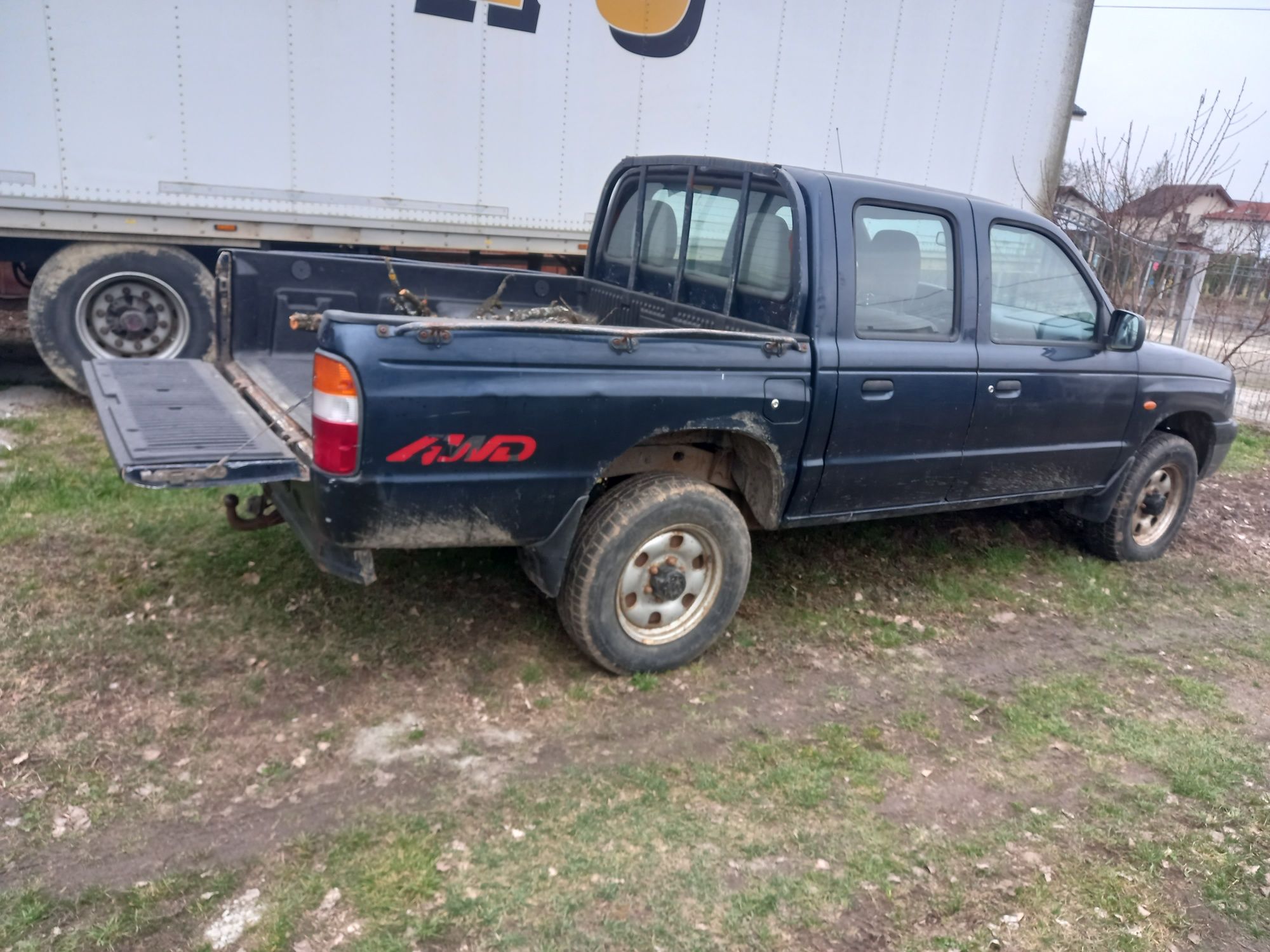 Mazda b 2500 volan stânga, 2,5 piese