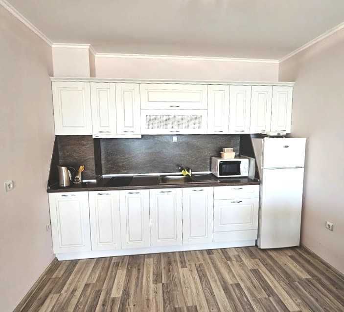 Продава се Двустаен апартамент в с. Шкорпиловци, Област Варна - 79 кв.м за 1380 €/кв.м - Снимка #2