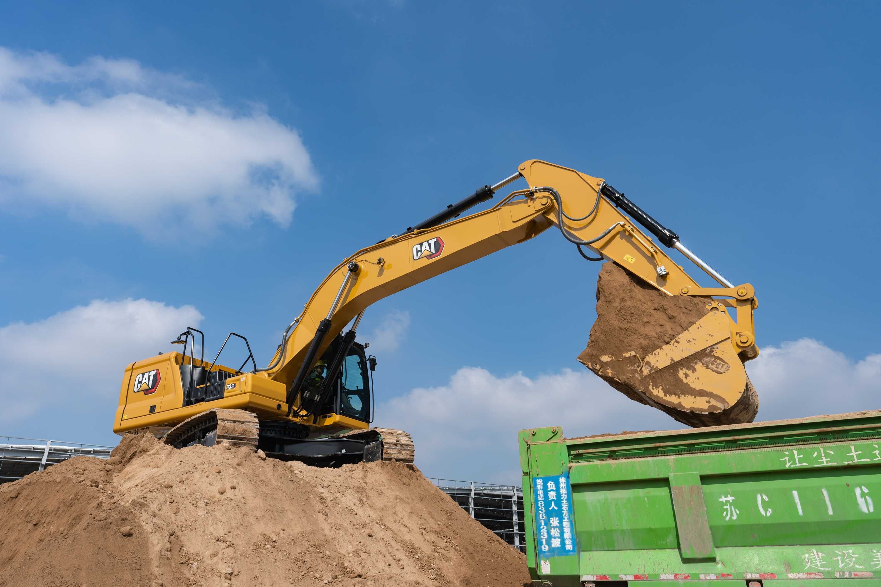 Гусеничничный экскаватор CAT 333 ковш 2.3 м3 (2025г)