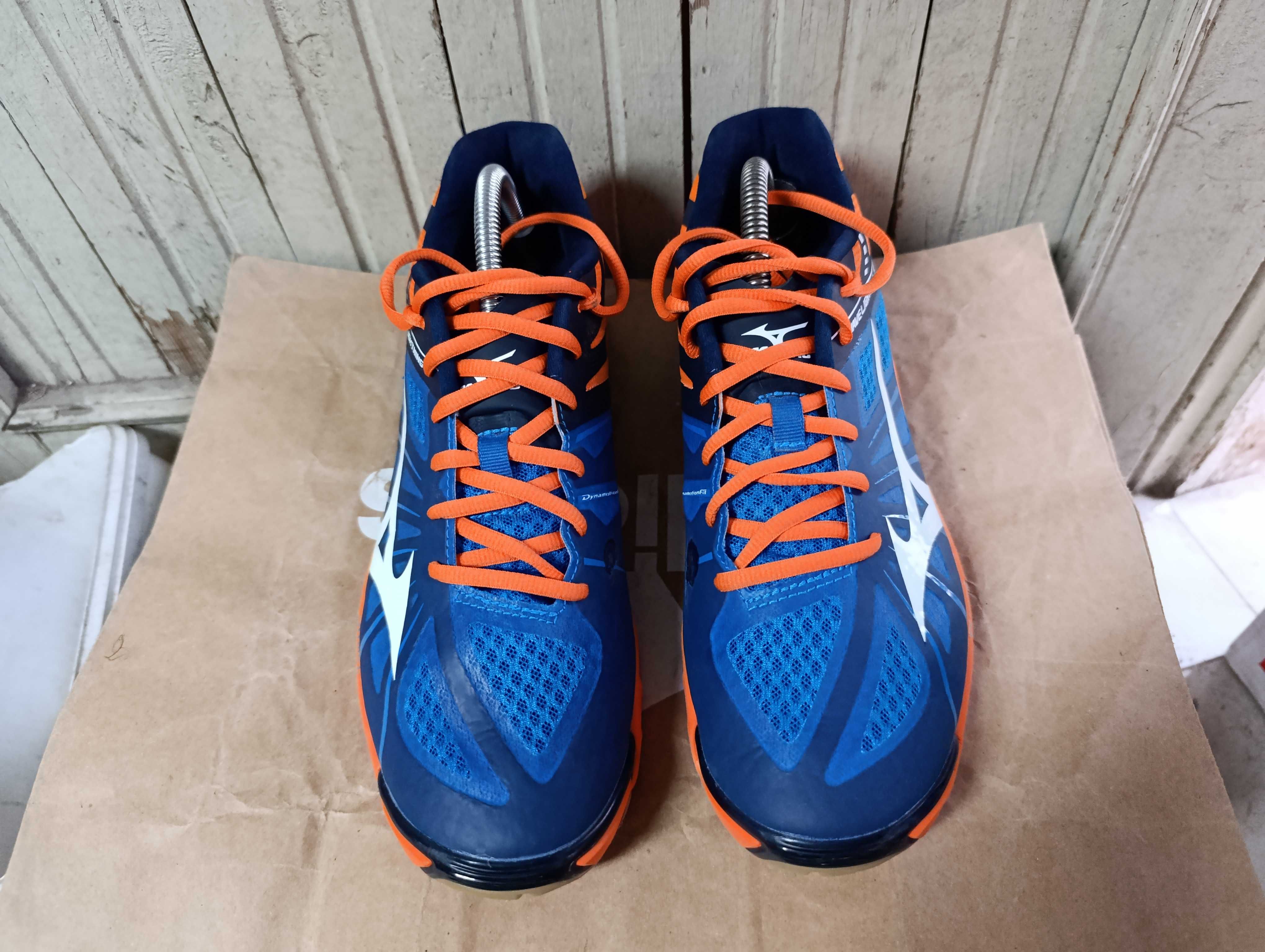 Mizuno Wave Lightning Z''оригинални маратонки 43 номер