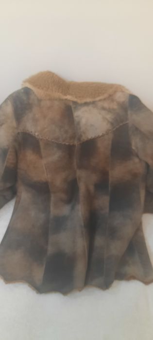 Продается Зимняя дубленка