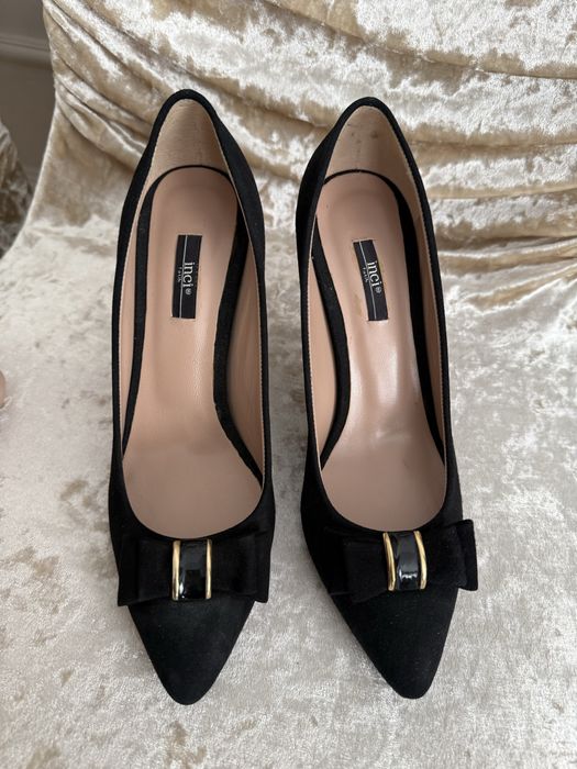 Новые черные туфли