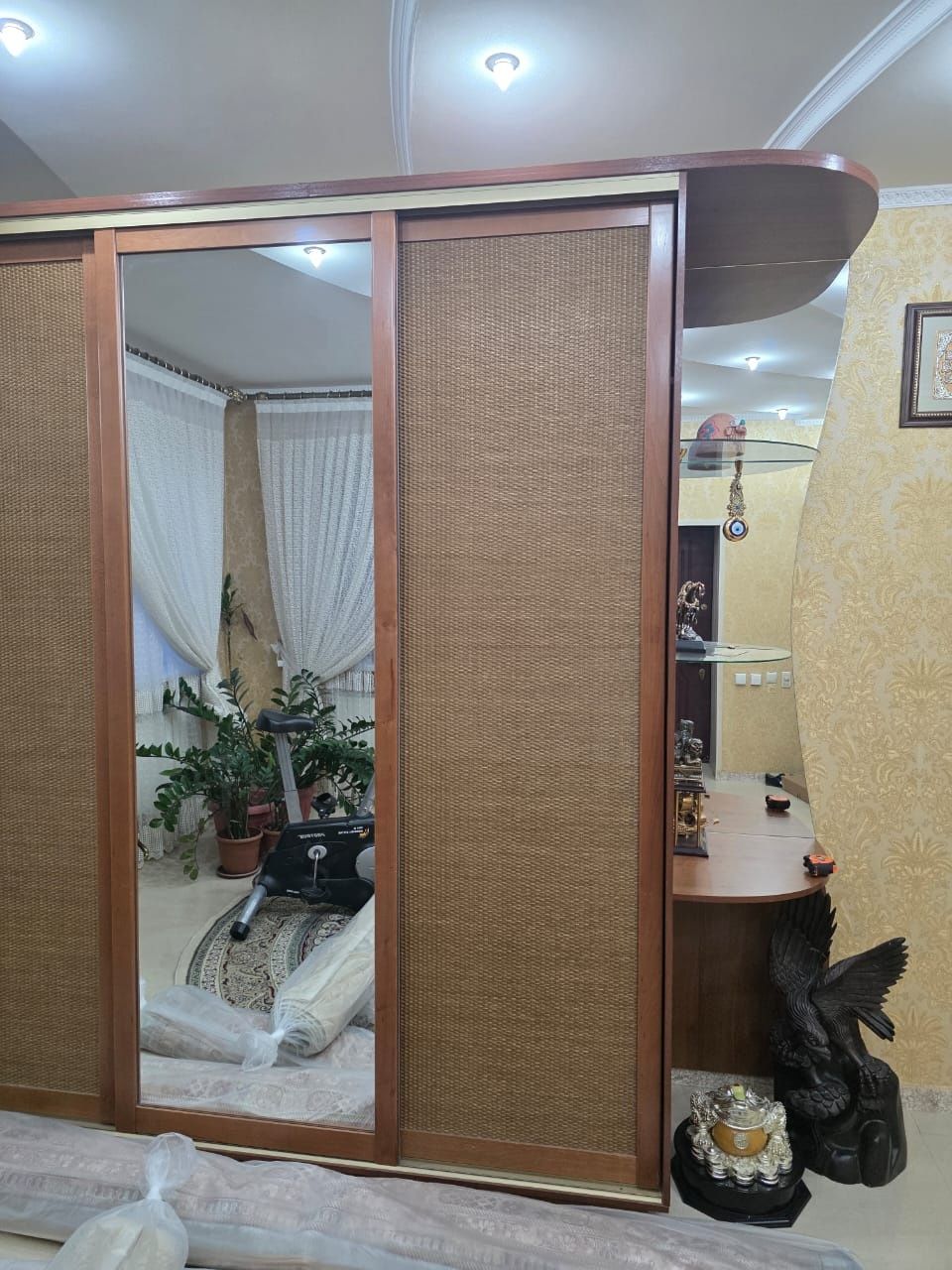 Шкаф для прихожый