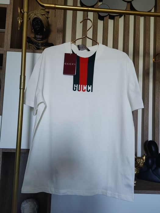 Oferta!! Tricou Gucci,am mai multe poze.Va rog citiți descrierea!