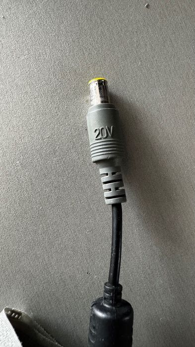 Адаптер за лаптоп Lenovo 65w 20V
