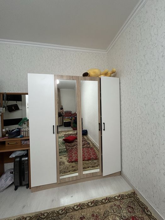 Продается Шифоньер.