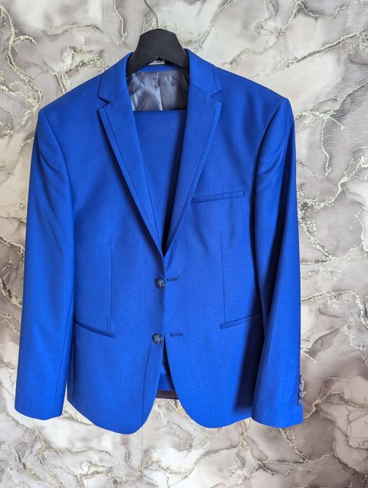 Продам Костюм Двойку