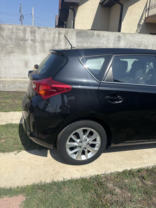 Vand Toyota Auris
