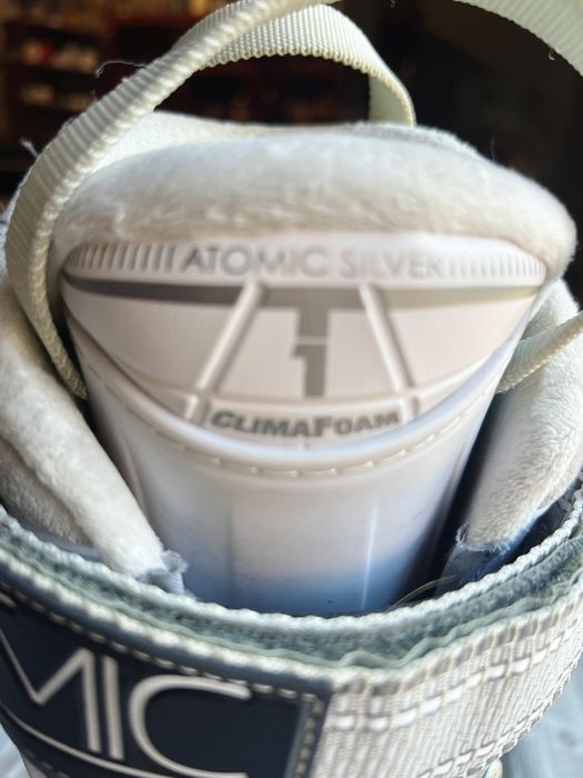 Дамски ски обувки Atomic Live Fit 80