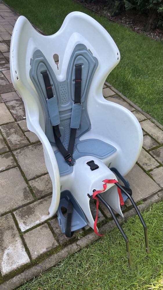 Vand scaun de bicicleta pentru copii