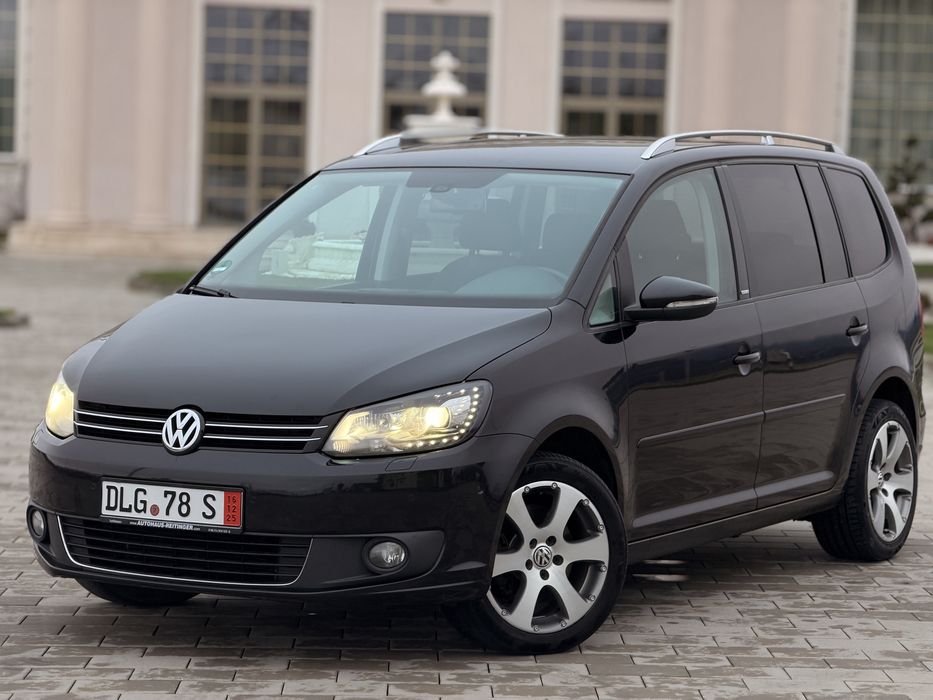 Vw touran Style An 2012 2.0TDi 140Cp 7Locuri Bi-Xenon/Led/Navi