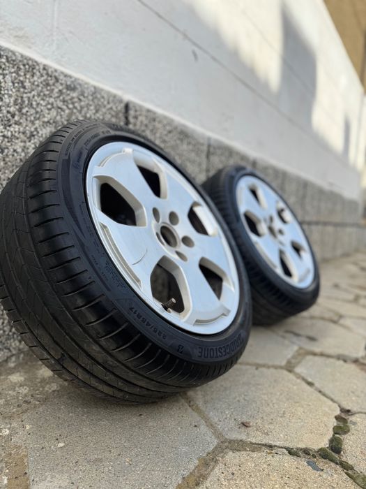 2 бр. Летни гуми BRIDGESTONE 225/45/17 ДОТ5023