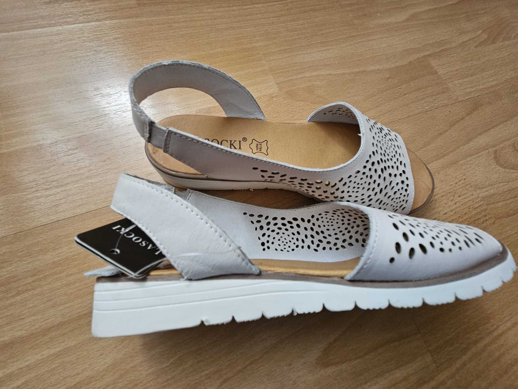 Sandale albe de piele talpa plata