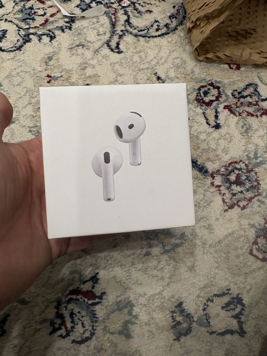 Продам наушники Apple