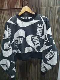 Bluza Nike M, model deosebit