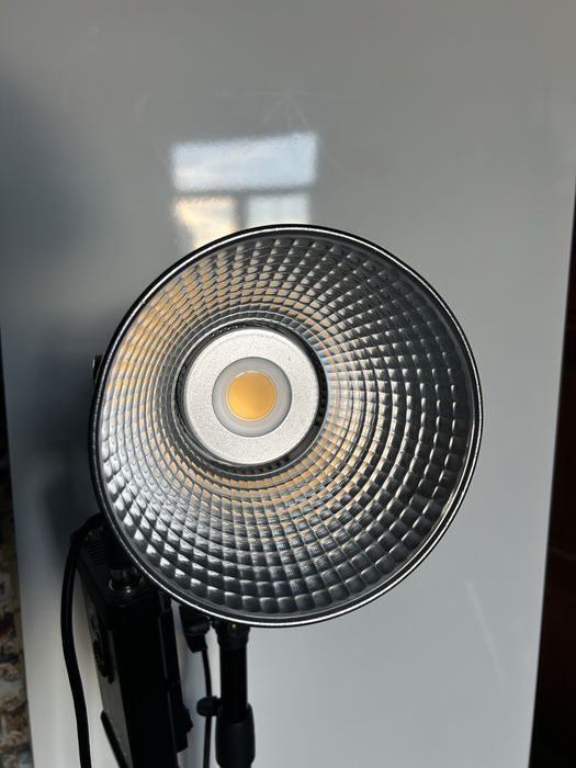 2 x Godox VL150 с кейсове и стативи