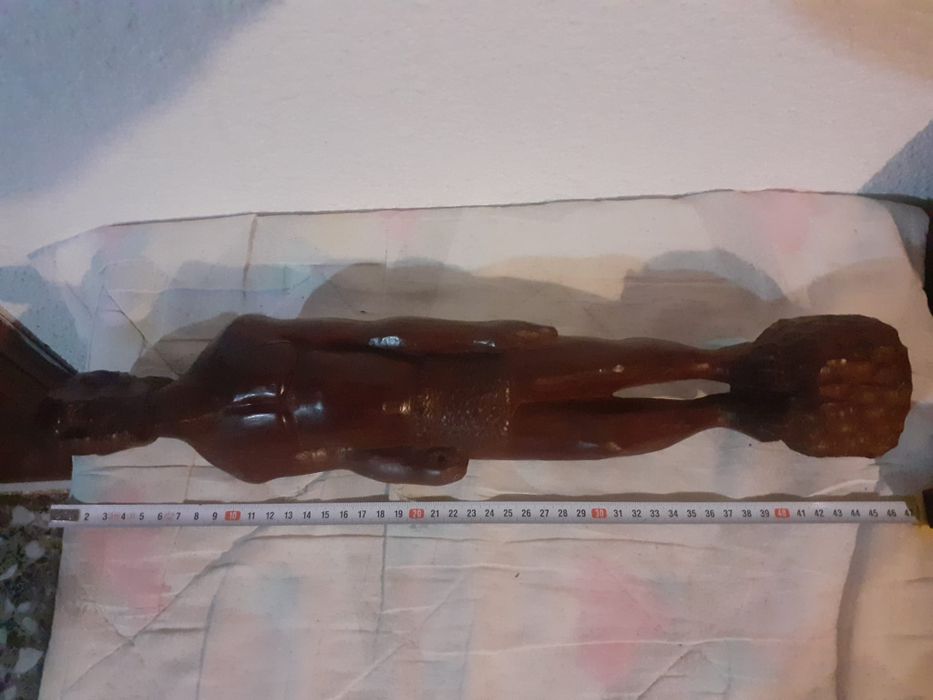 Pretios indian nordamerican  sculptat din abanos