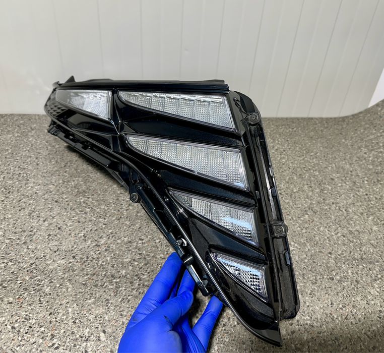 Far Hyundai Tucson 4