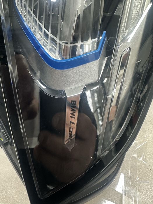 Far stânga full led matrix bmw x7.g07.cod:f00htb705515.