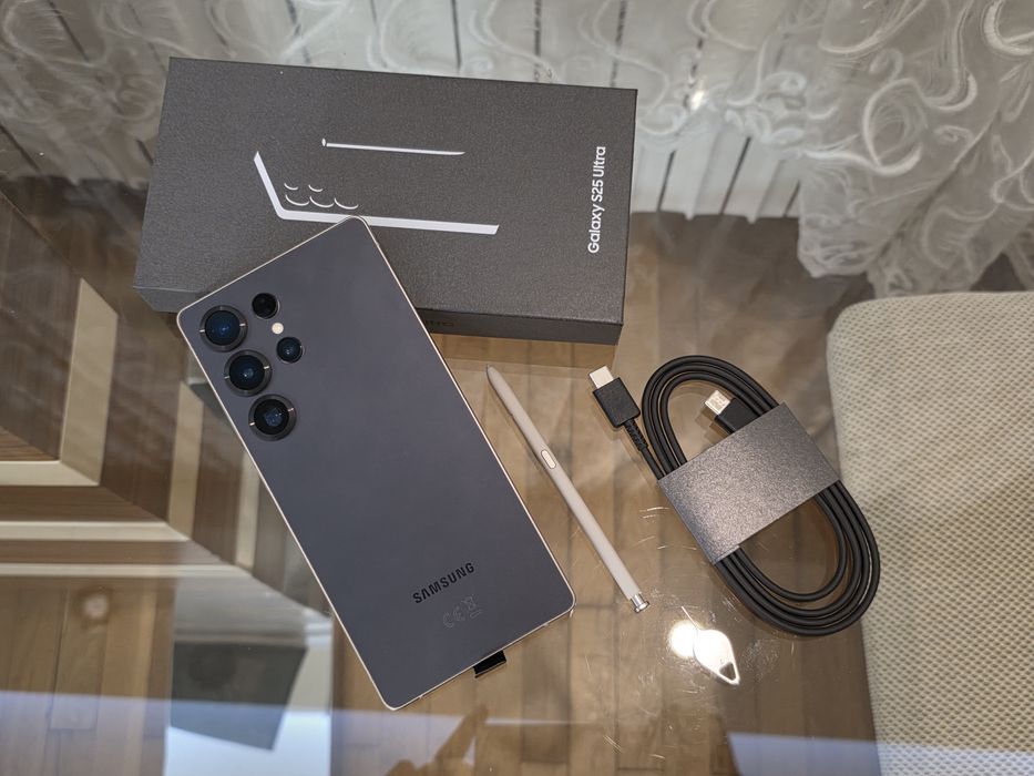 Samsung Galaxy S25 Ultra. 512 GB. Нов.