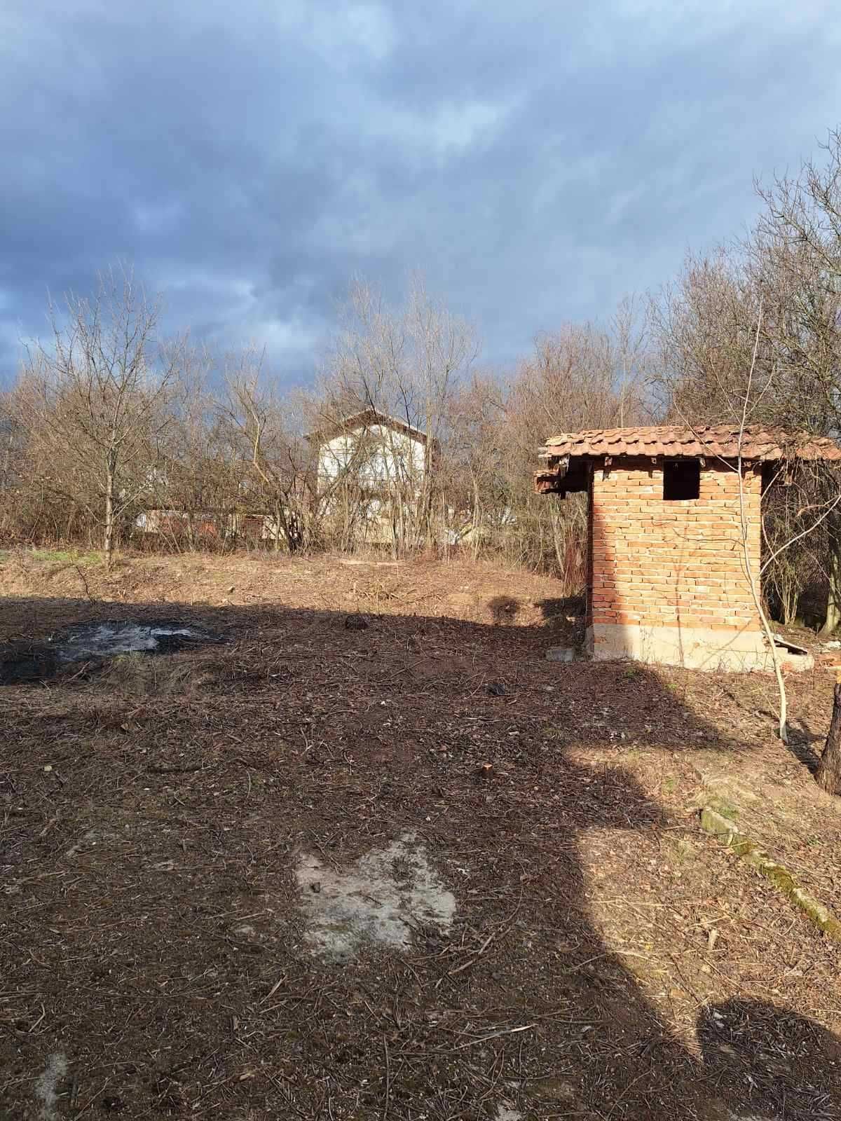 Продавам къща село Долна Гращица Кюстендил
