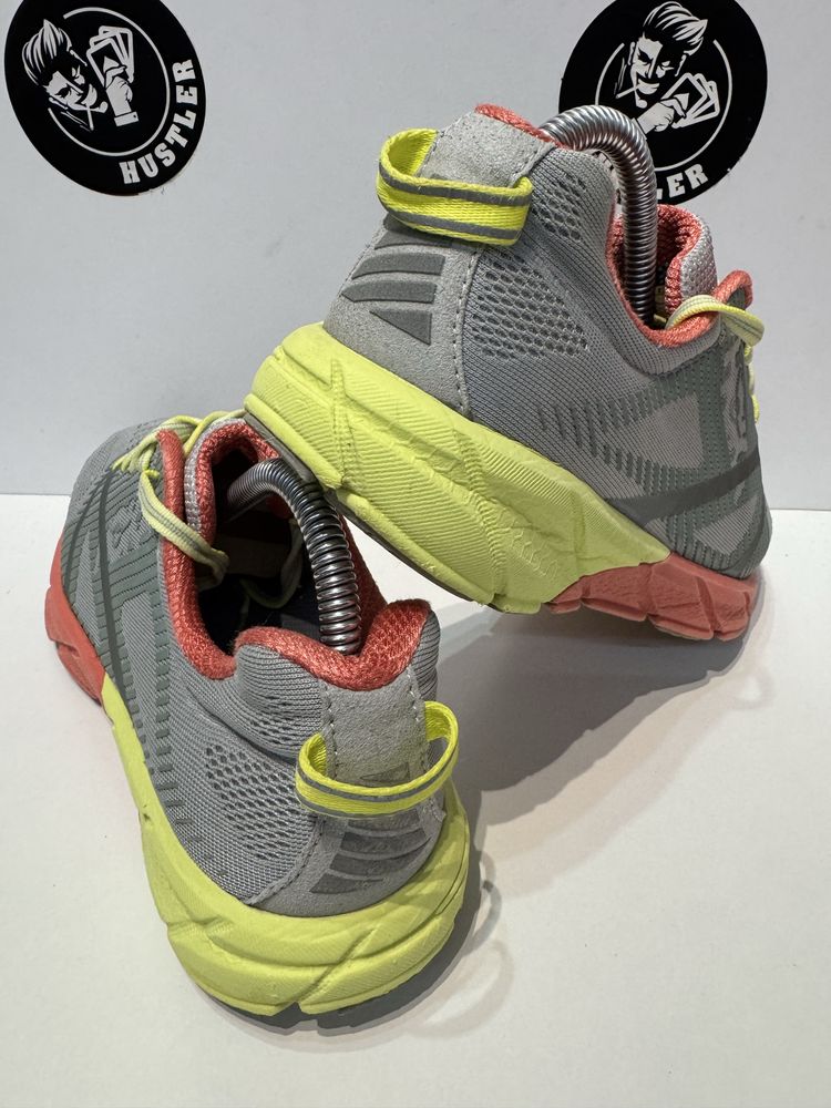 Маратонки HOKA TRACER 2 .Номер 38.5,стелка 24см