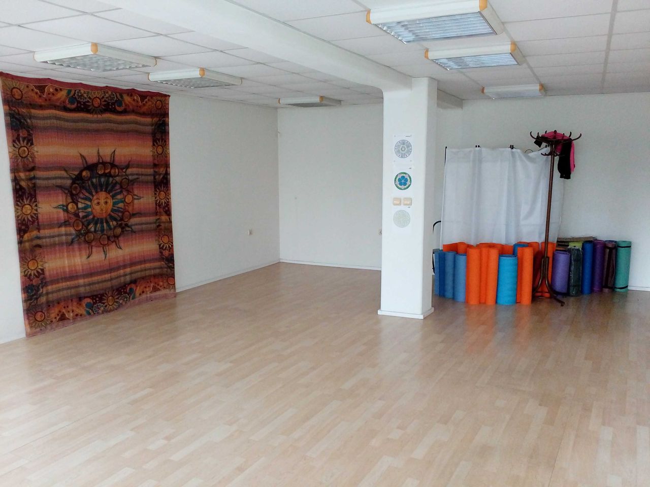 Дава се под наем Офис в Велико Търново, Акация - 50 кв.м за 51500 € - Снимка #2