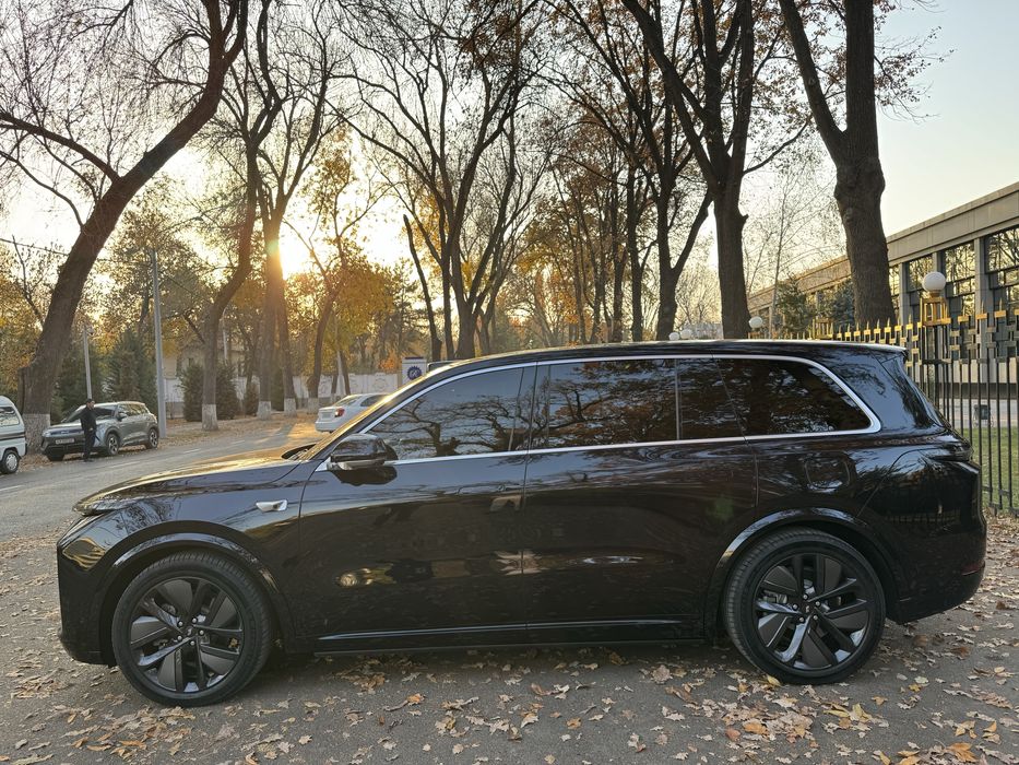 Li 9 Ultra full ideal